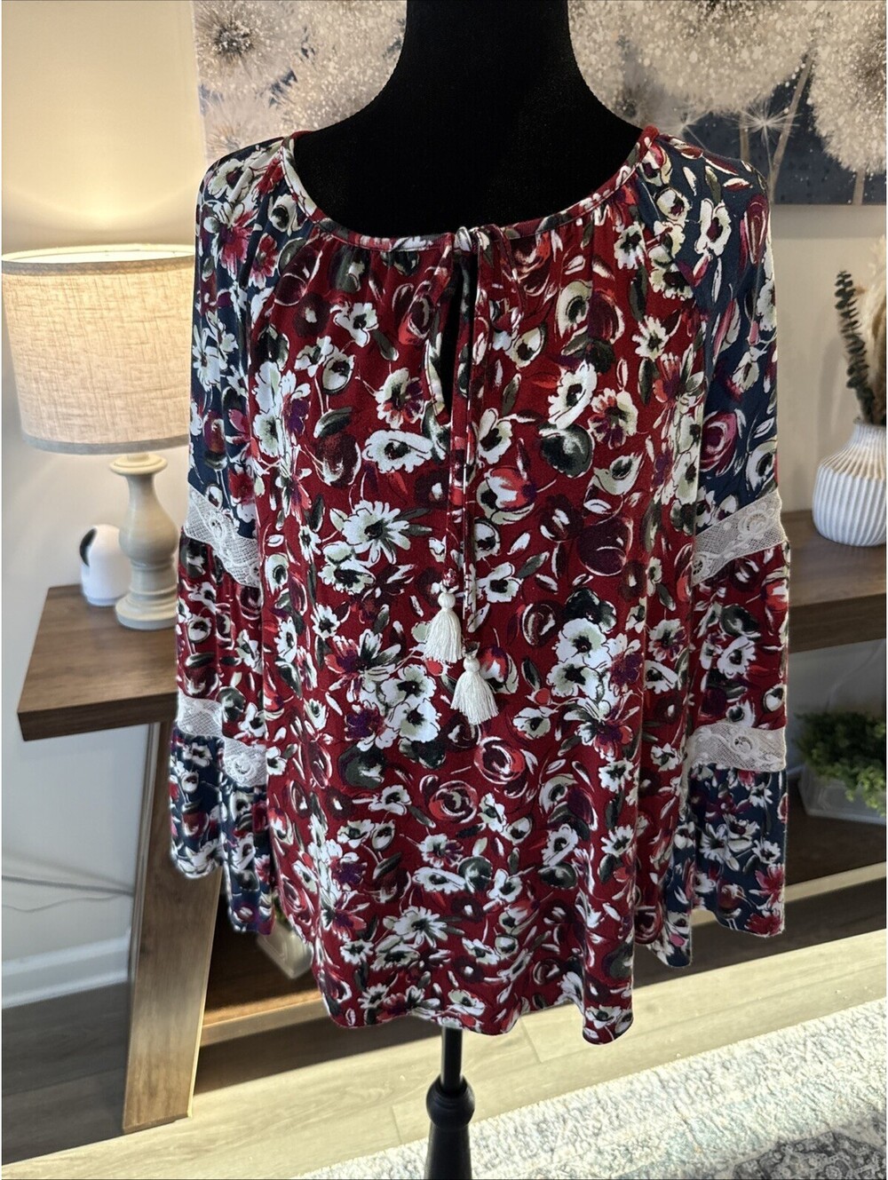 Cupid Floral And Lace Tunic Top Women’s Size Small